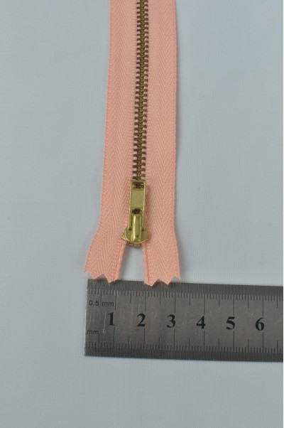 ZIP081  1號拉鏈  金銅金屬拉鏈   單頭密尾拉鏈   不設單獨拉鍊訂購  正面照